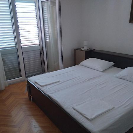 Mravak Apartments Трогир Екстериор снимка
