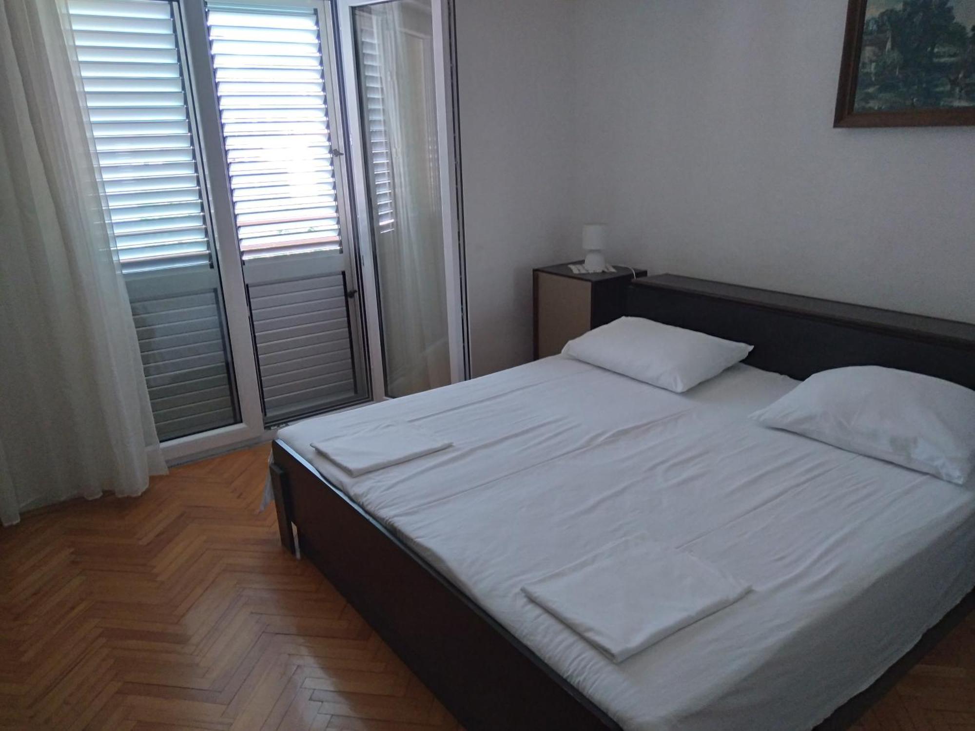 Mravak Apartments Трогир Екстериор снимка
