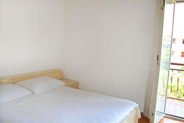 Mravak Apartments Трогир Екстериор снимка