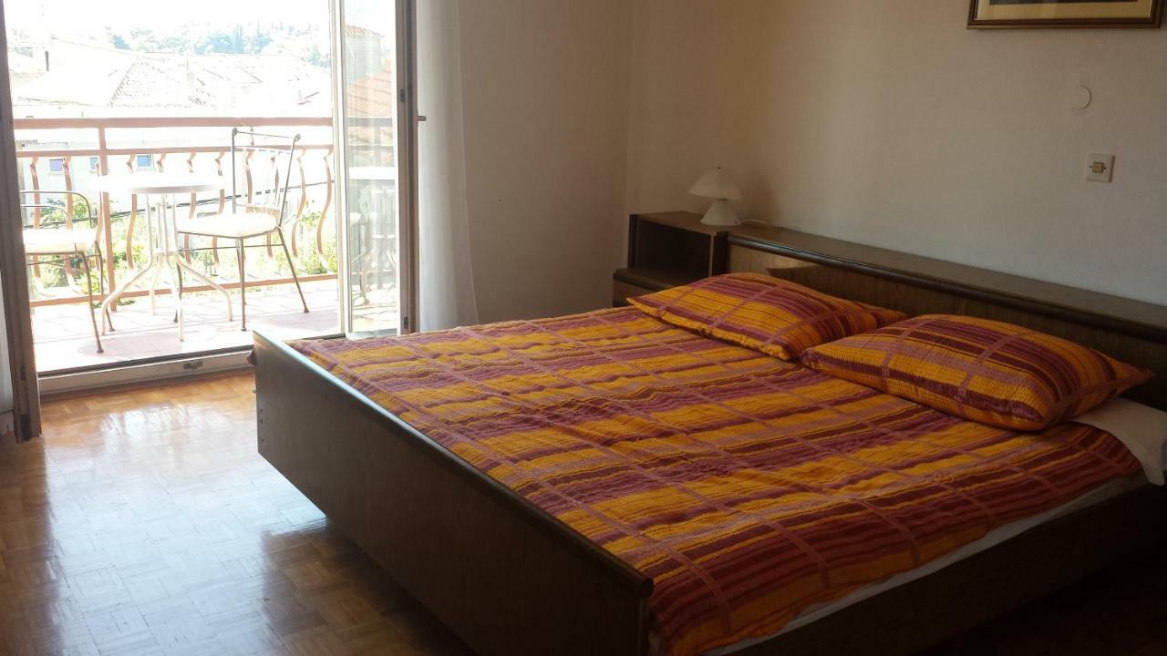 Mravak Apartments Трогир Екстериор снимка