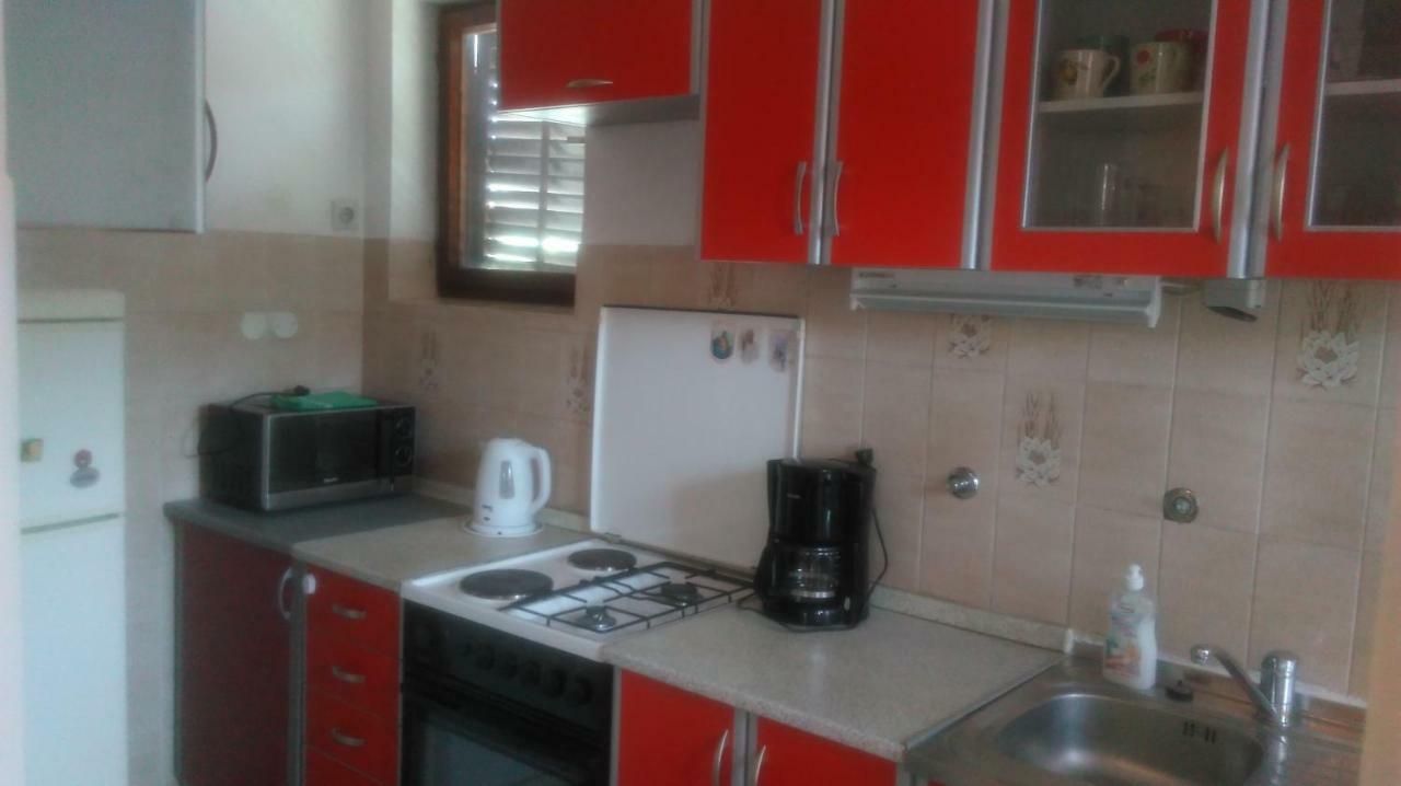 Mravak Apartments Трогир Екстериор снимка